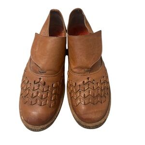 AS 98 Tan Leather Woven Shoes With Hook & Loop Closure Oxford Style Size 39/8.5